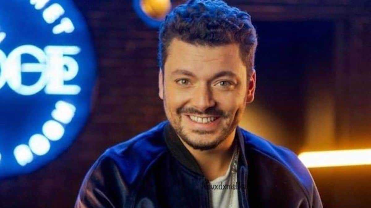Kev Adams en couple ? Découvrez qui serait le fameux chéri de l’acteur