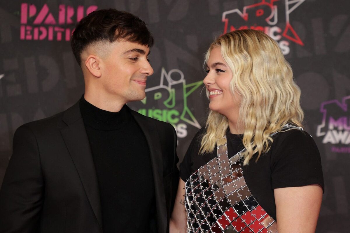 Le couple Louane, Florian Rossi éloigné : un chantage de la part d’un fan qui régale la toile