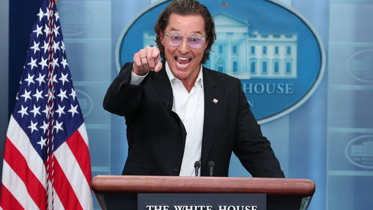 À la Maison Blanche : Matthew McConaughey demande une réforme des armes à feu