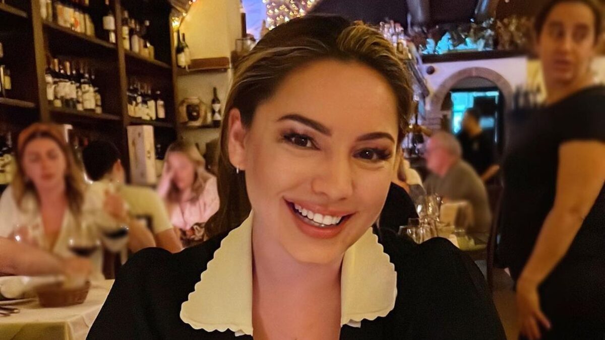 Après des années de rumeurs : Kelly Brook est vraiment fiancée