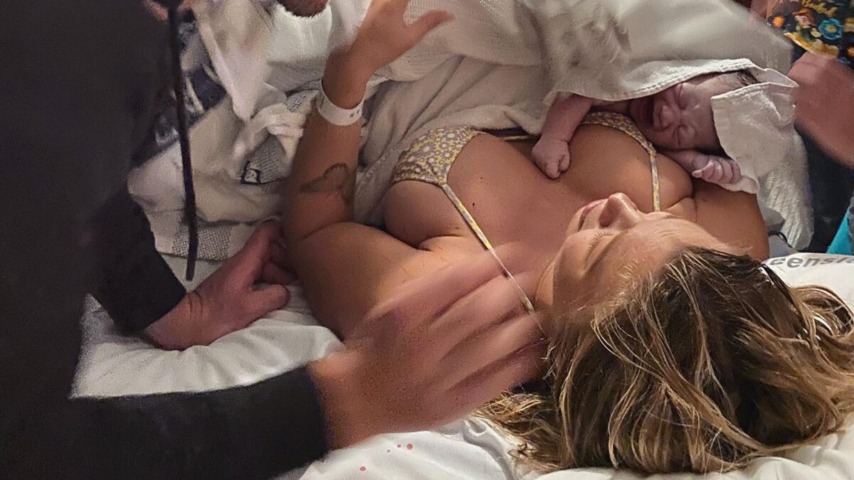 Le bébé est arrivé ! Tammy Hembrow partage des photos de l’accouchement