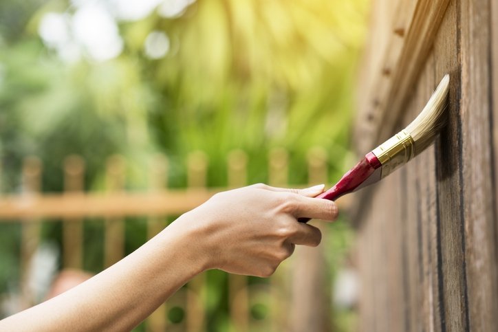 Polycrylique Vs Polyuréthane : Quel est le meilleur pour vous ?