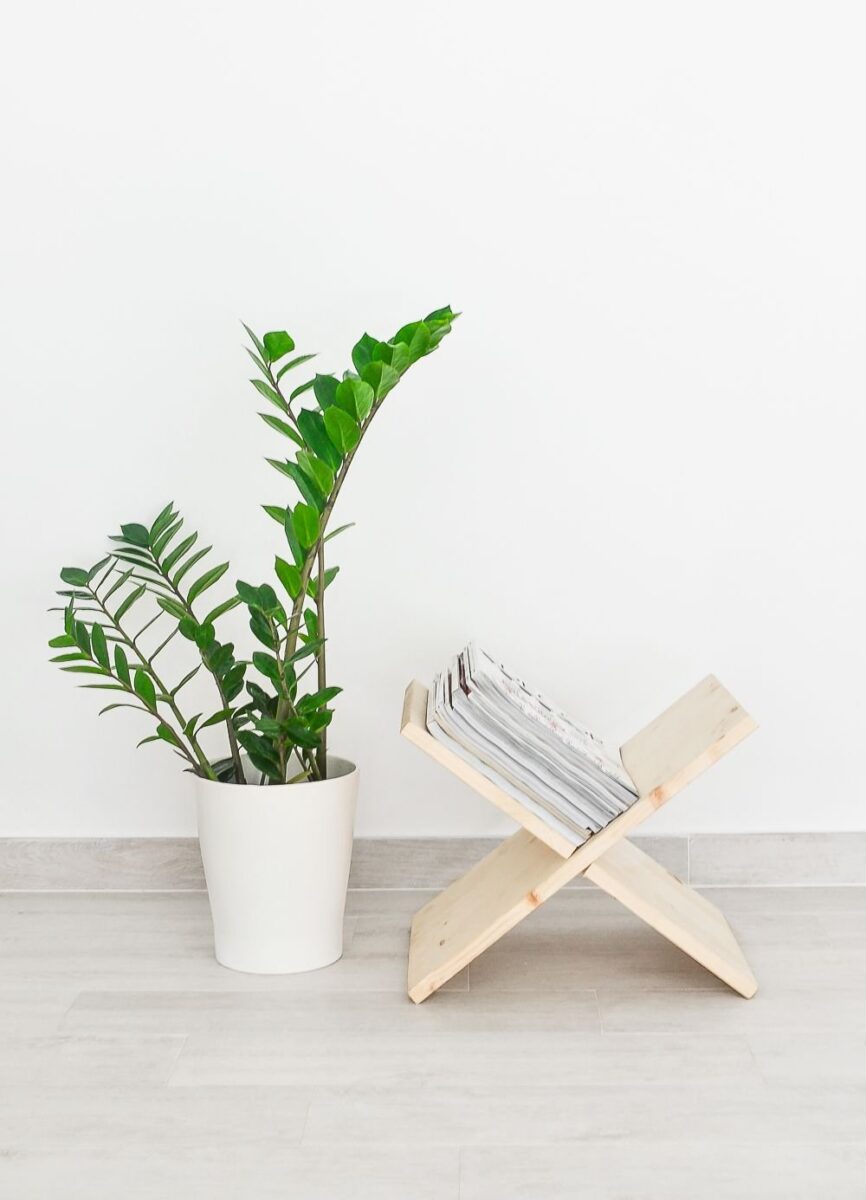 Rangez vos magazines avec ce porte-revues en bois bricolage
