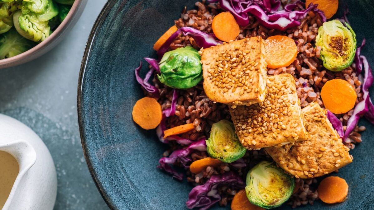 Qu’est-ce que le régime asiatique ?  Avantages potentiels pour la santé, liste d’aliments, plan de repas, etc.