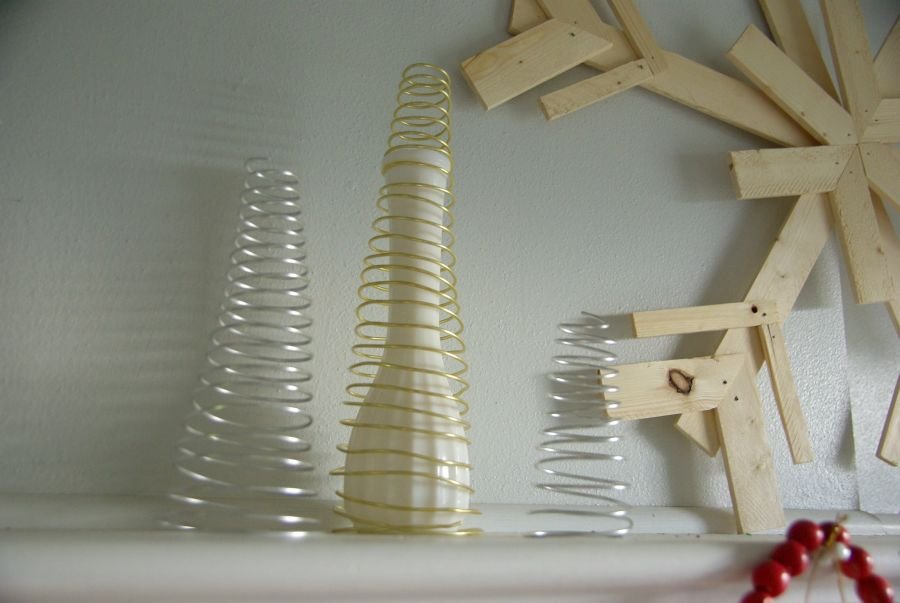 Arbres de Noël en fil de fer – Une décoration moderne pour les fêtes