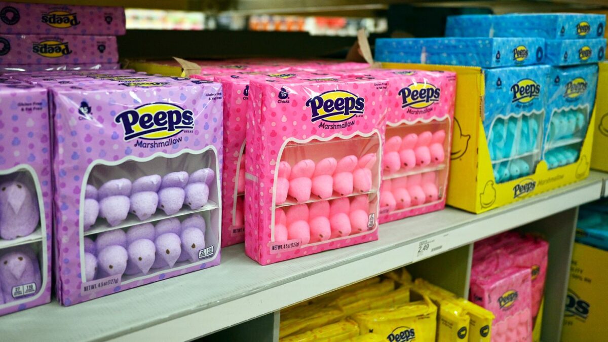 Un groupe de défense des consommateurs demande le retrait du colorant rouge 3 de Peeps Candy