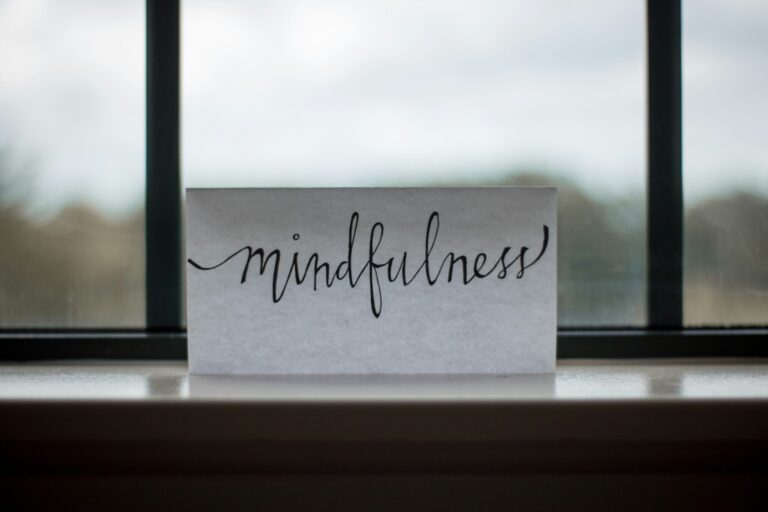 découvrez la pleine conscience avec notre programme de mindfulness pour une vie plus sereine et équilibrée.