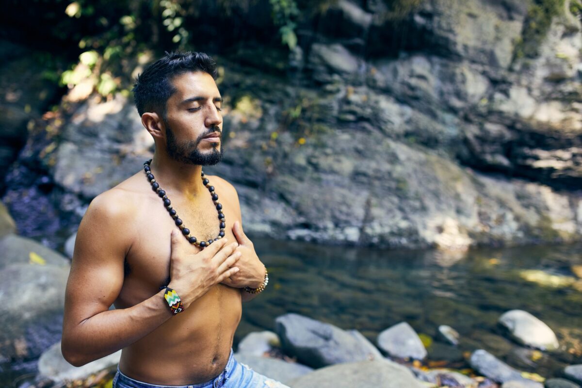 découvrez un centre spirituel paisible et inspirant offrant des activités de méditation, de bien-être et de développement personnel.