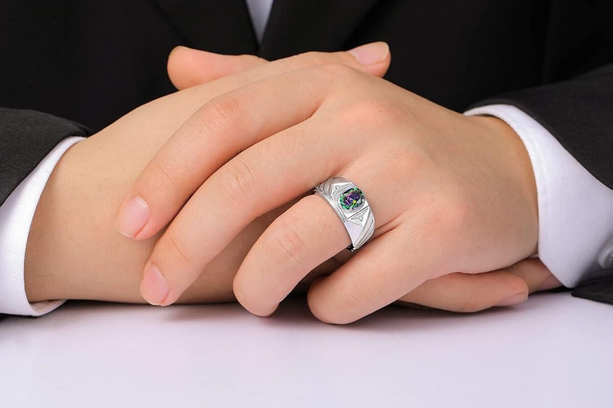 Alexandrite: La Pierre Mystique et ses Pouvoirs de Transformation Spirituelle