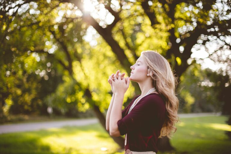 consultez les horaires de prière avec précision pour votre emplacement actuel avec l'application prayer times. ne manquez jamais un moment de prière grâce à nos notifications et notre calendrier intégré.