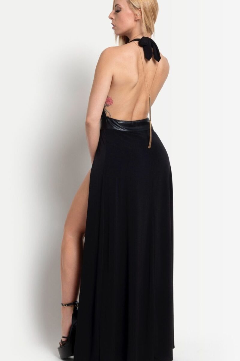 Les robes sont-elles acceptées au bureau ?