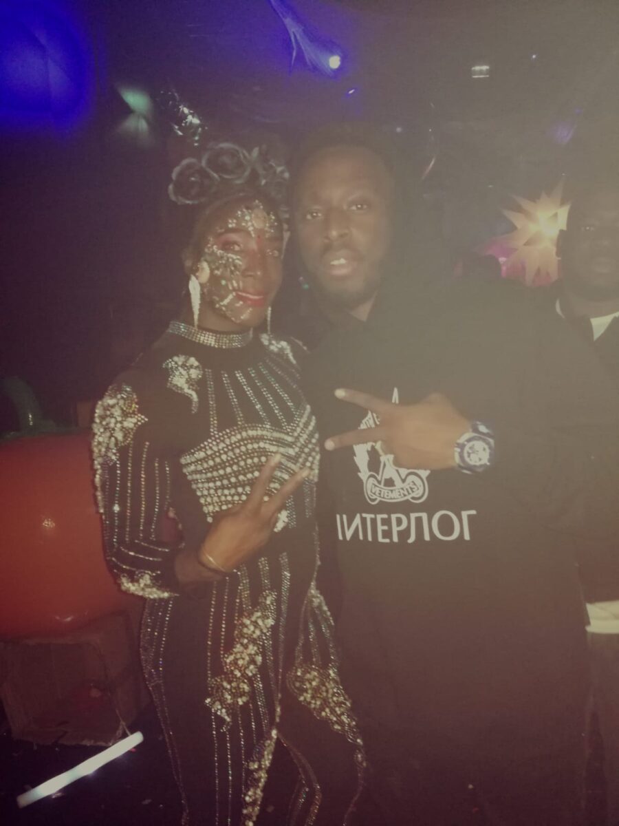 DADJU : Chanteur, auteur-compositeur et producteur de disques