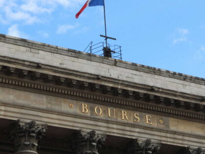 Action FDJ United cotée à la bourse de Paris affichée sur un écran de cotation